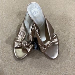 Women’s DV Hylde knot sandal